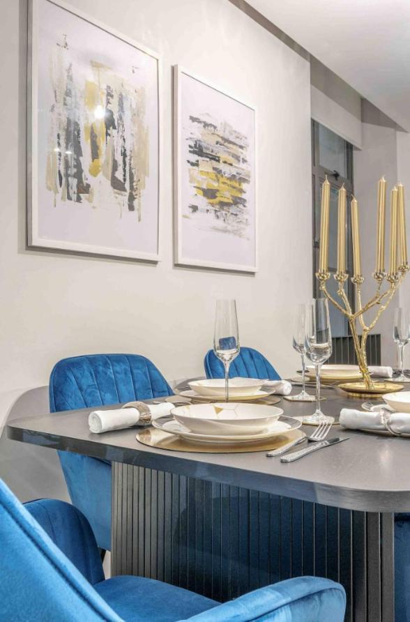 Newly Redecorated Soho Flat * London