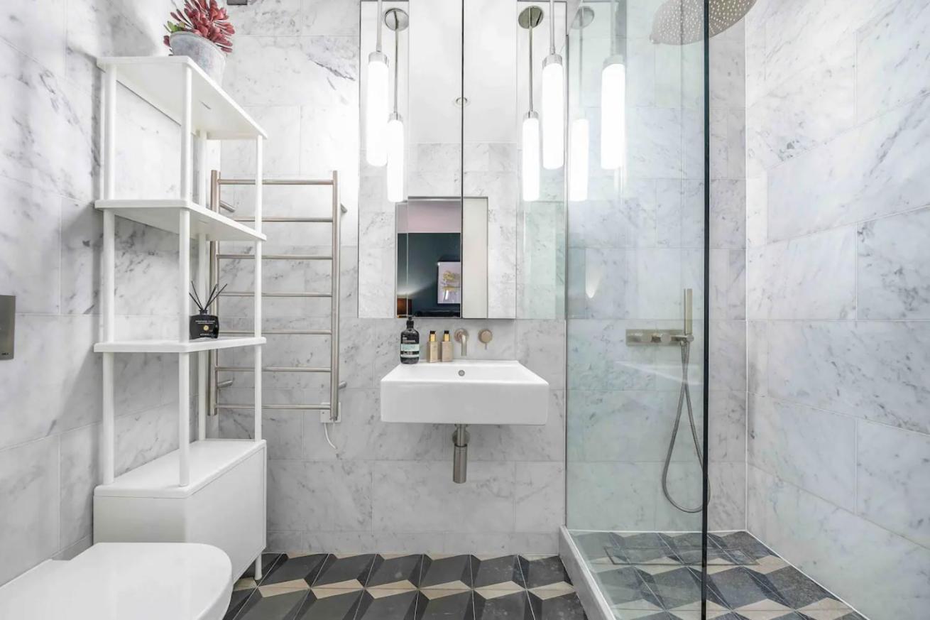 Apartment Newly Redecorated Soho Flat