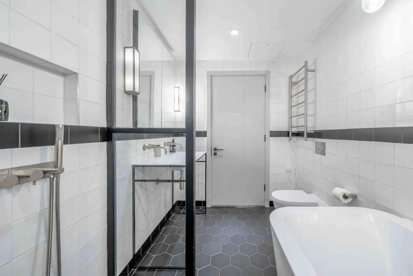 Newly Redecorated Soho Flat Apartment