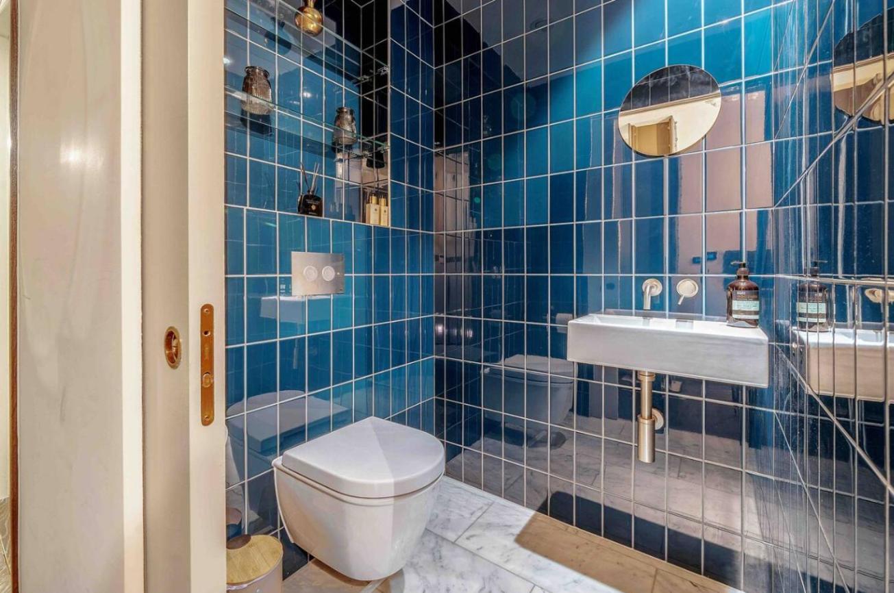 Newly Redecorated Soho Flat London