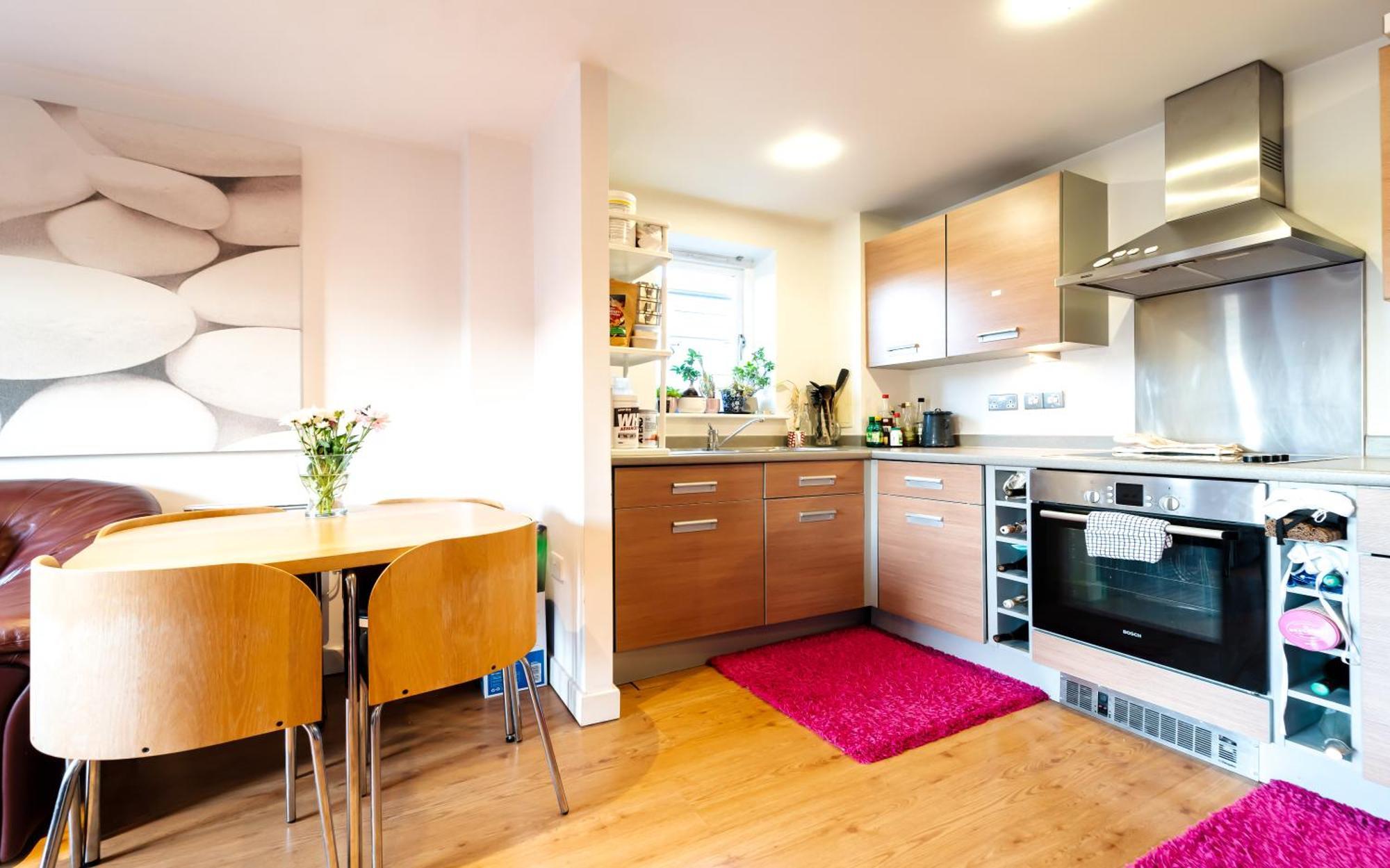 Apartment Superhost 1 Bedroom Flat 15 Mins To Center,zone 2