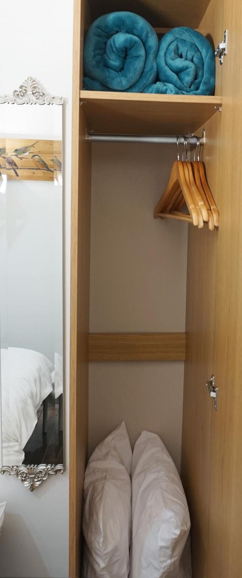 Beautiful Sleeps 6, 2 Minutes To Metro * London