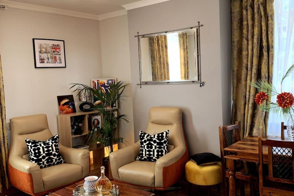 Stylish And Cosy 3 Bedroom London