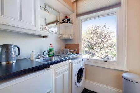 Apartment Spacious Ealing Broadway *