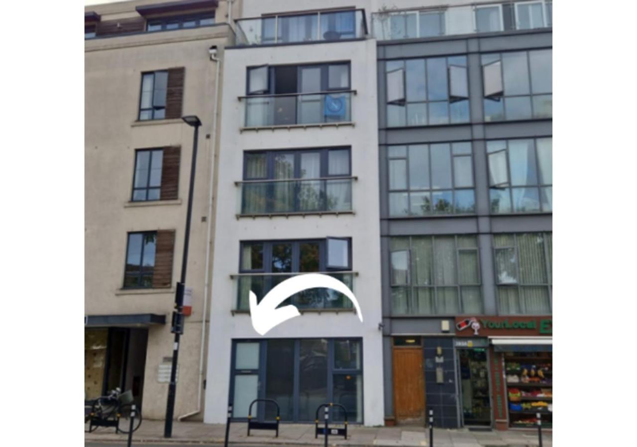 Modern Flat Near Highbury & Islington Station * Londres