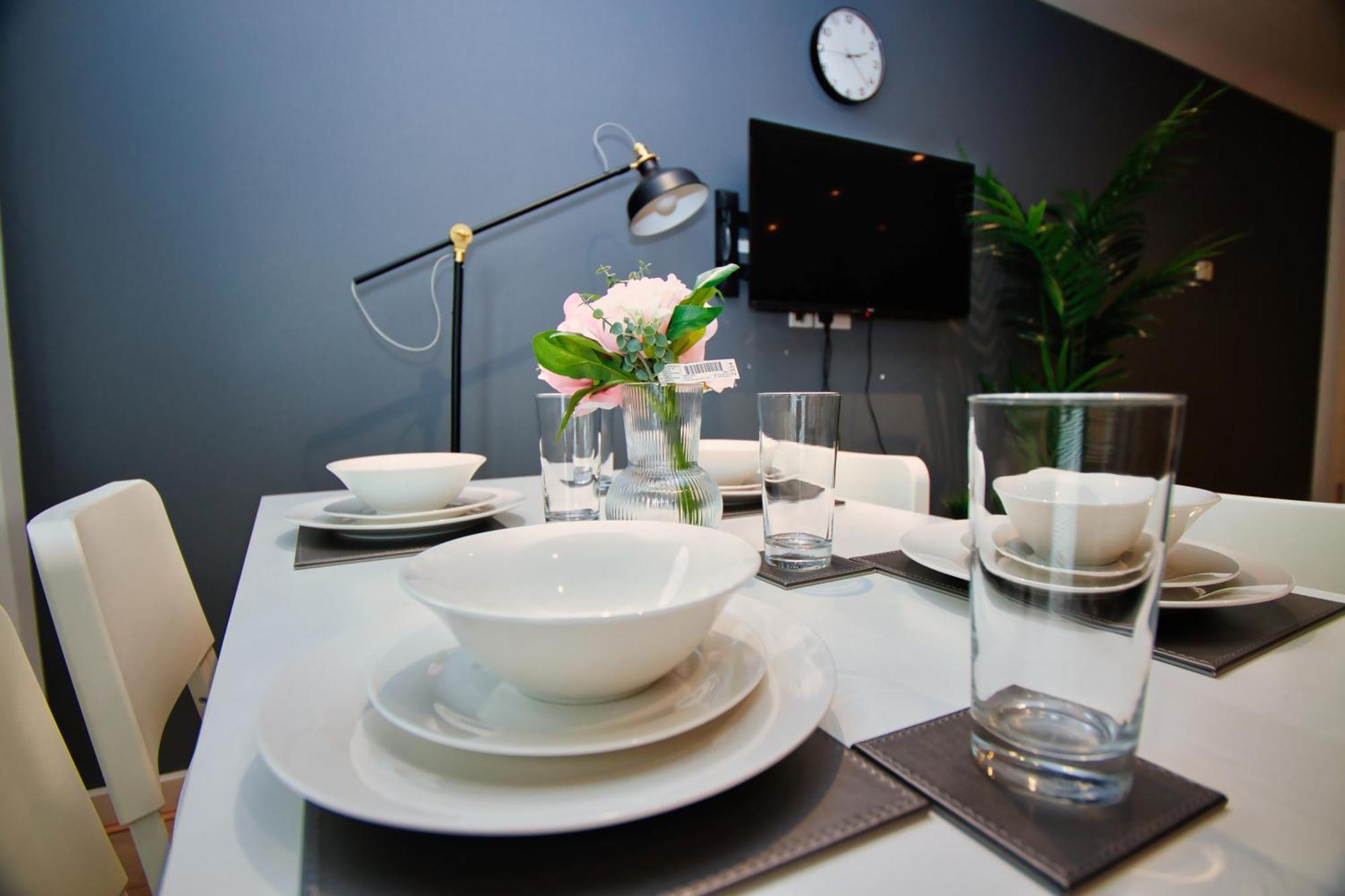 2 Bed Flat In Islington Apartment