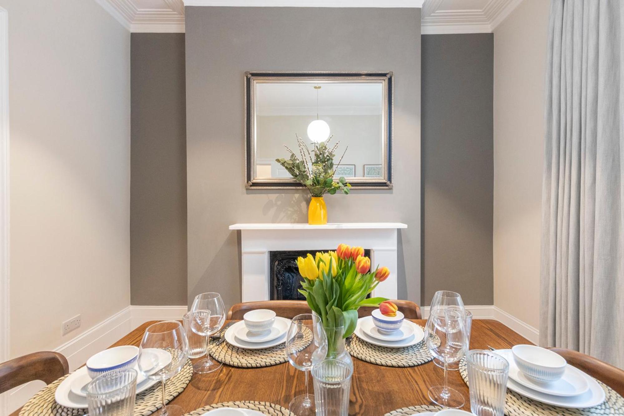 Guest Favorite Private With King Sized Bed And Garden Newly Renovated Apartamento Londres