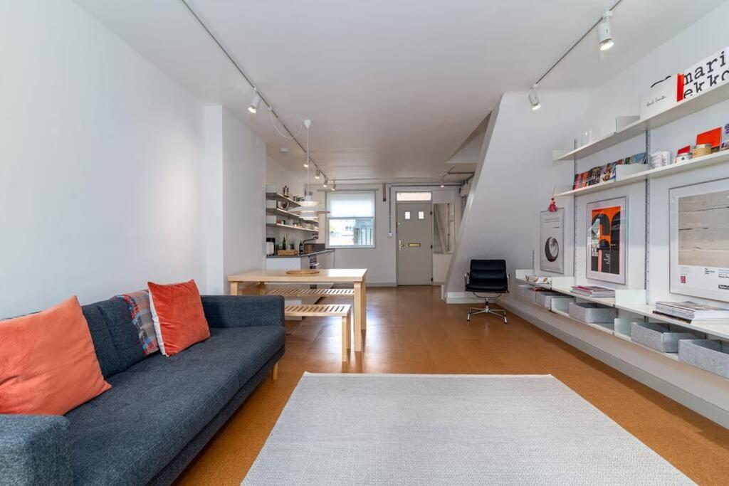 Apartamento 2-bedroom Minimalist In Borough
