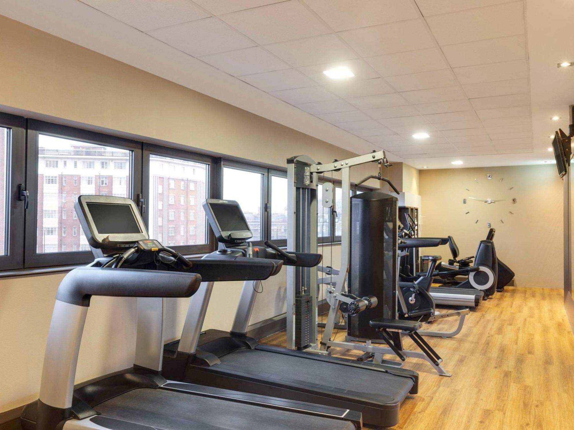 Novotel Paddington 4*