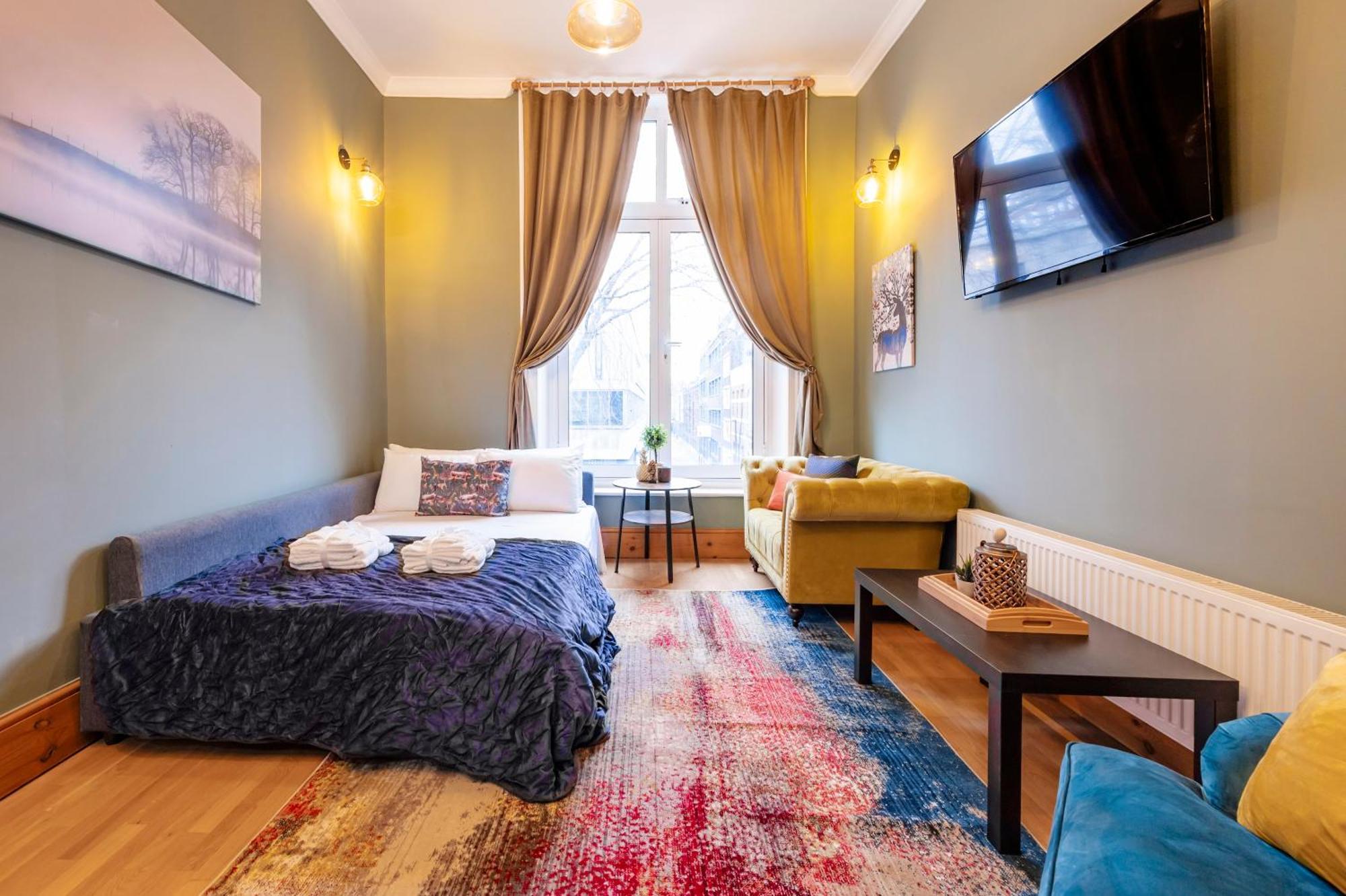 2 Bedroom In Center Of Apartamento