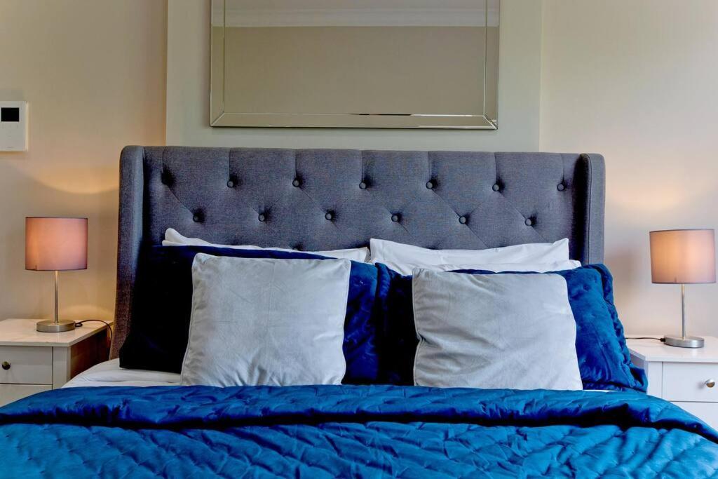 Apartment F7 Large 2bed Kensington *