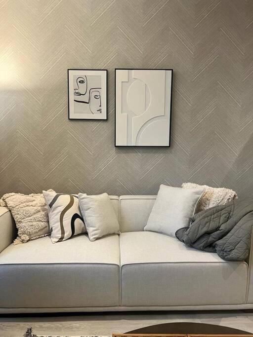 New Flat In Holland Park Apartment London