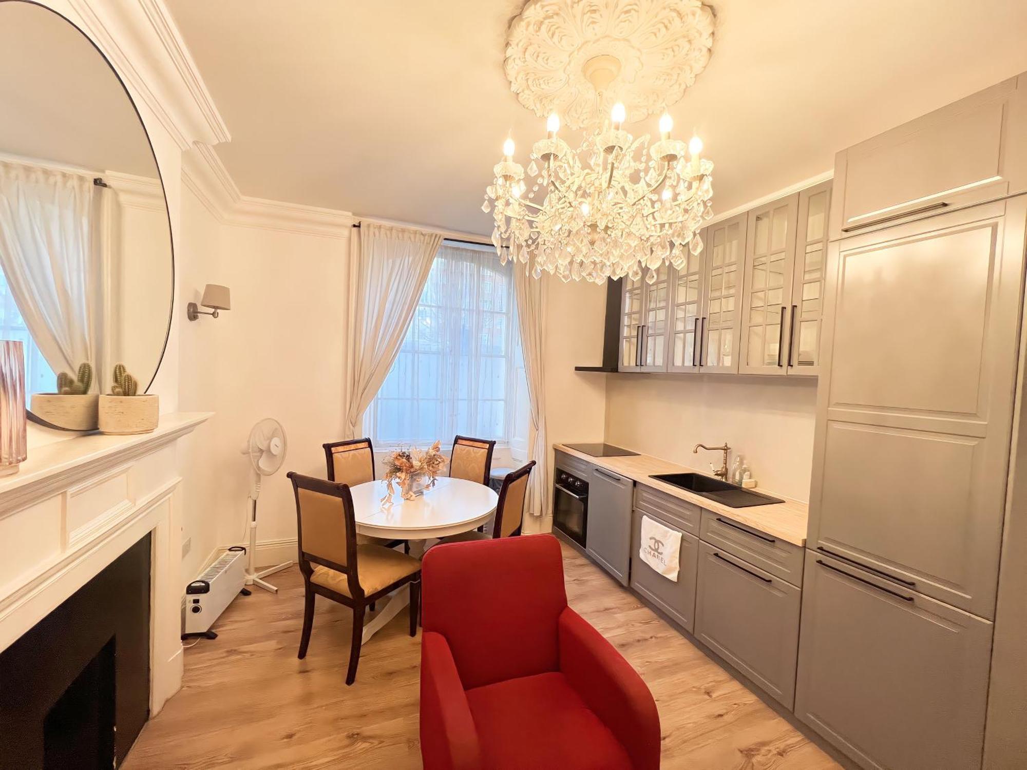 The Hyde Park Suites Apartment London