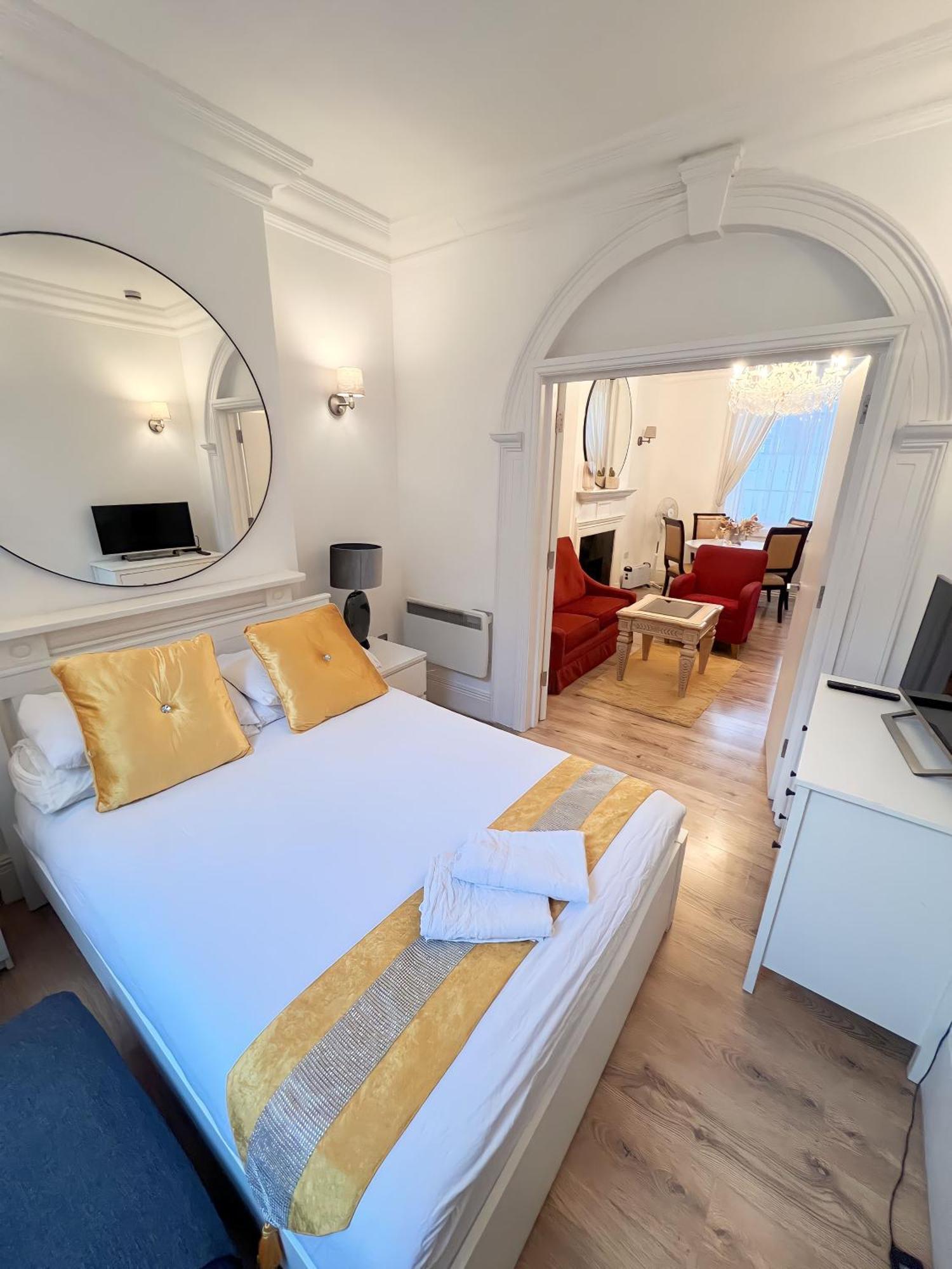 The Hyde Park Suites
