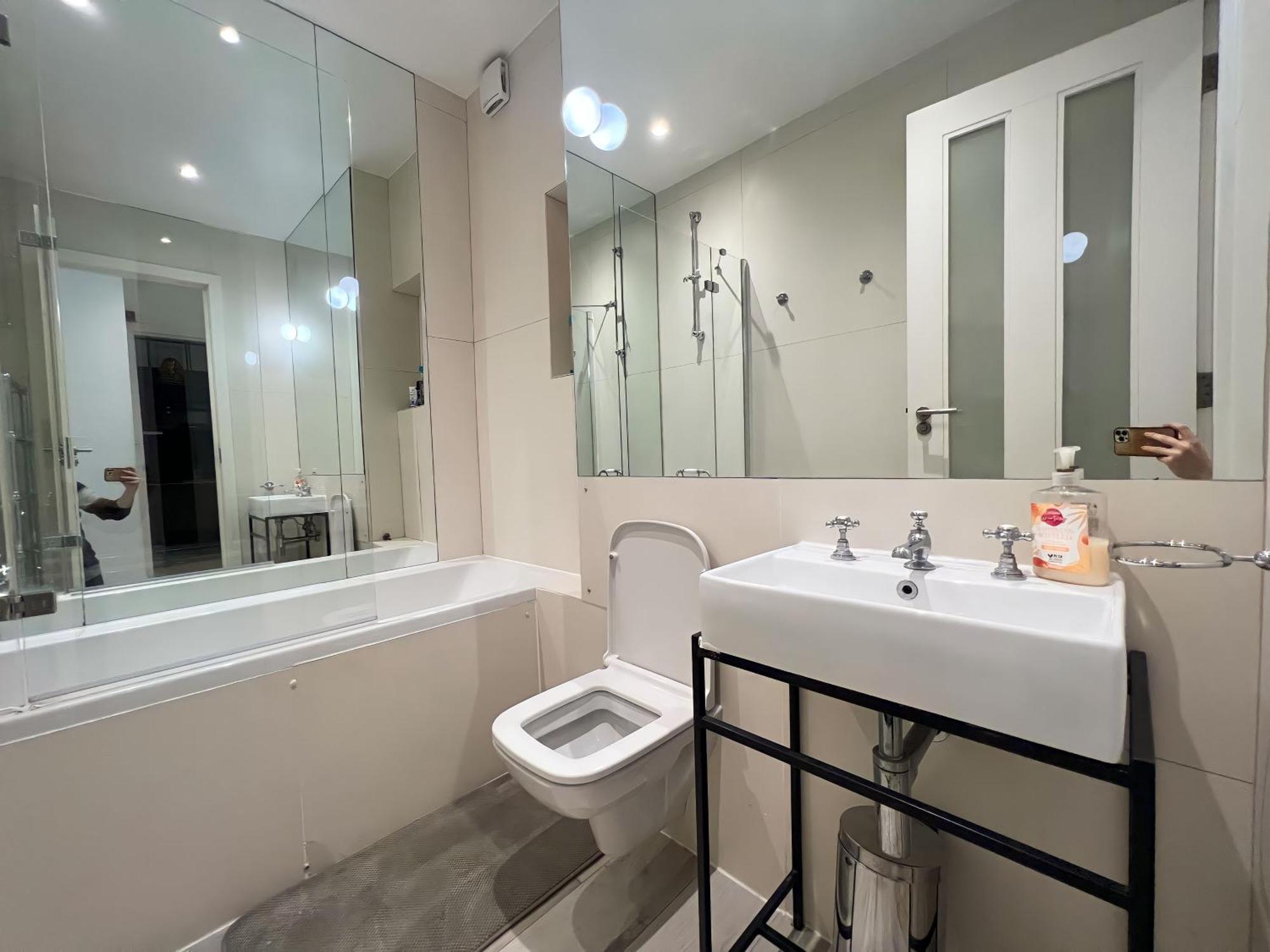 Apartment Kensington London