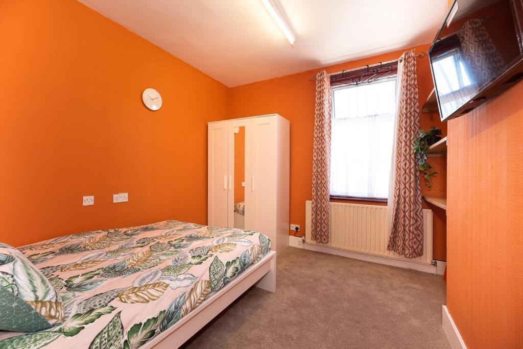 Privatunterkunft Barking Road Comfy House *