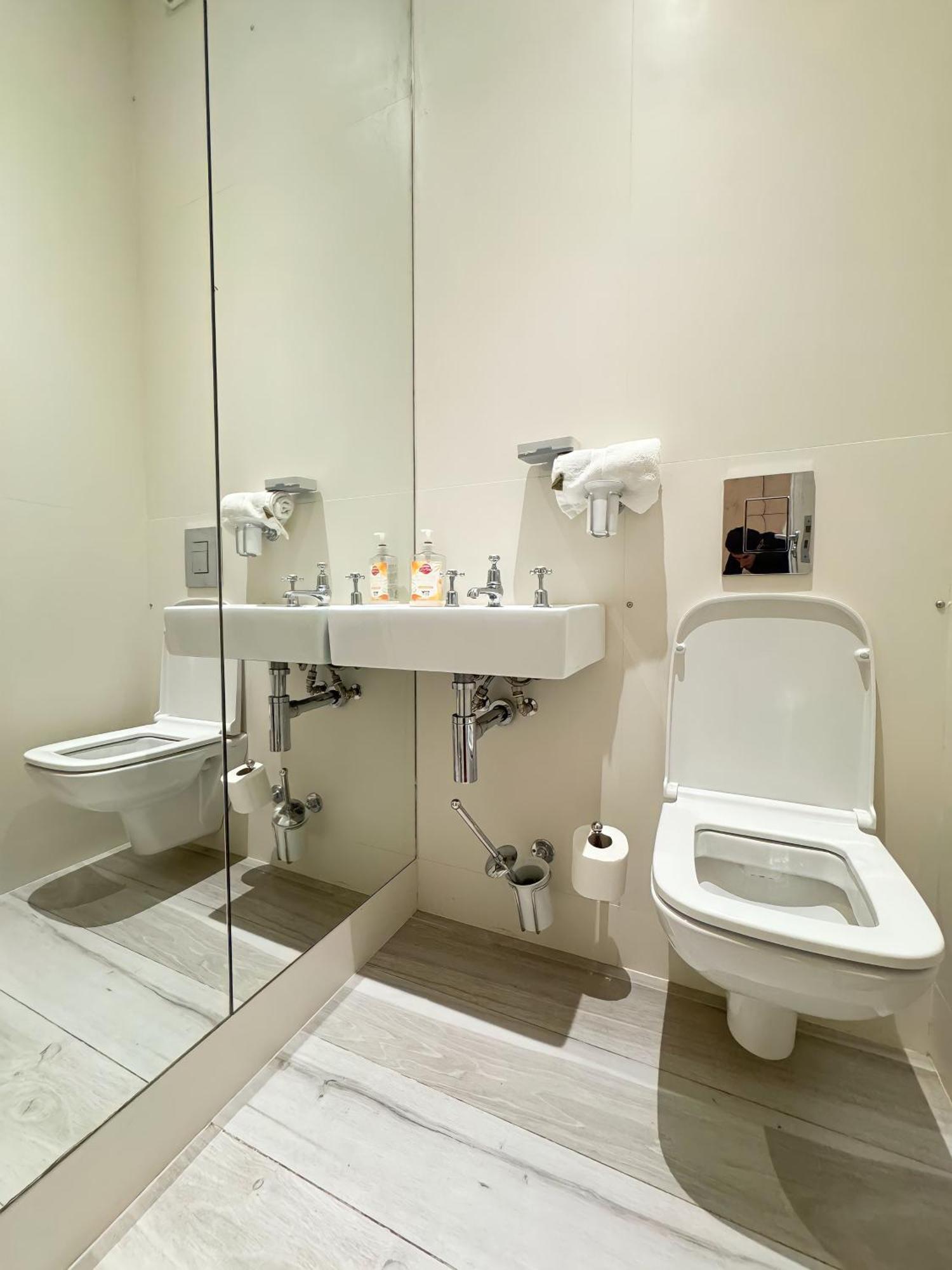 The Kensington Heights Apartment London