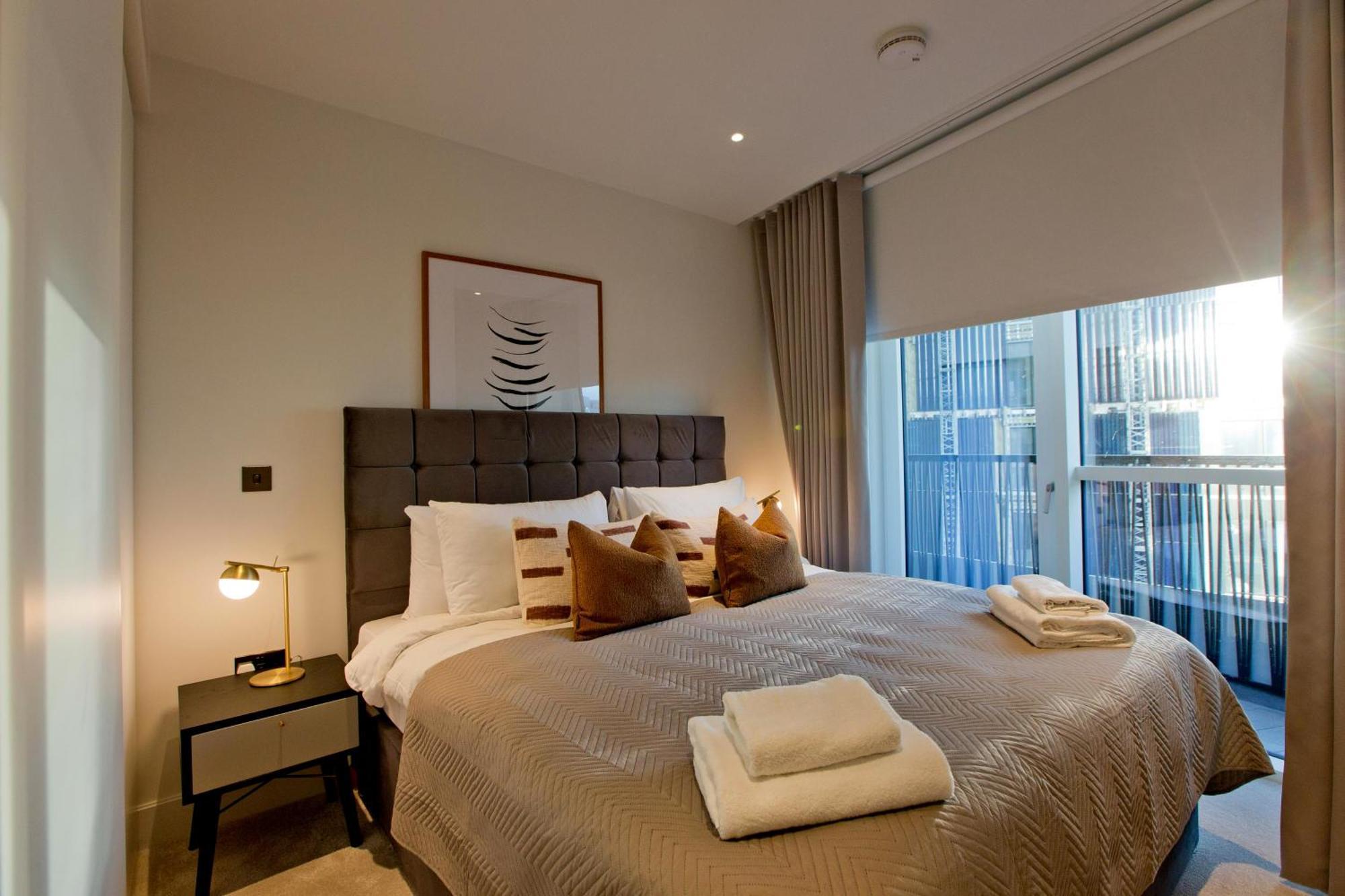 Apartment Fabulous Westfield 2 Bed