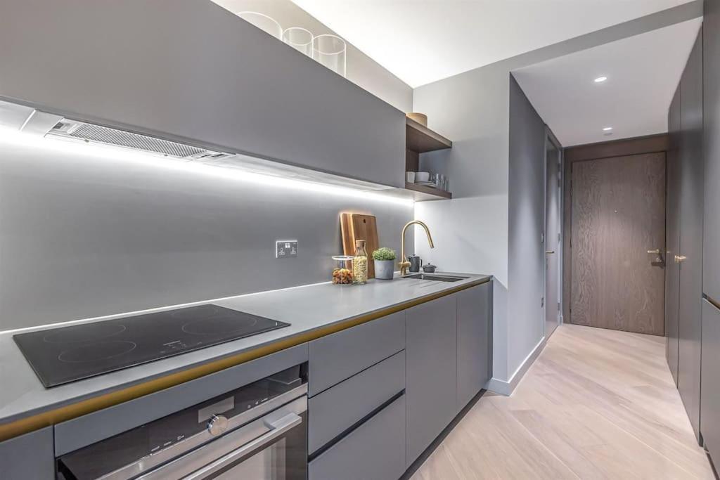 Beautiful, Stylish Studio Flat Near The O2