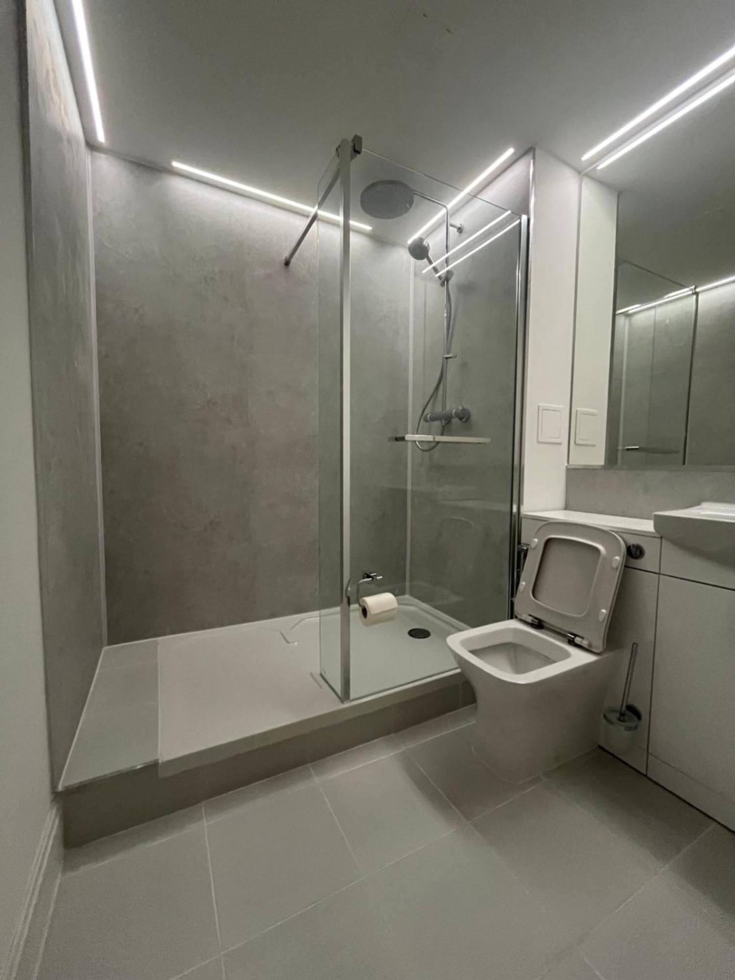 Victoria Apartment *