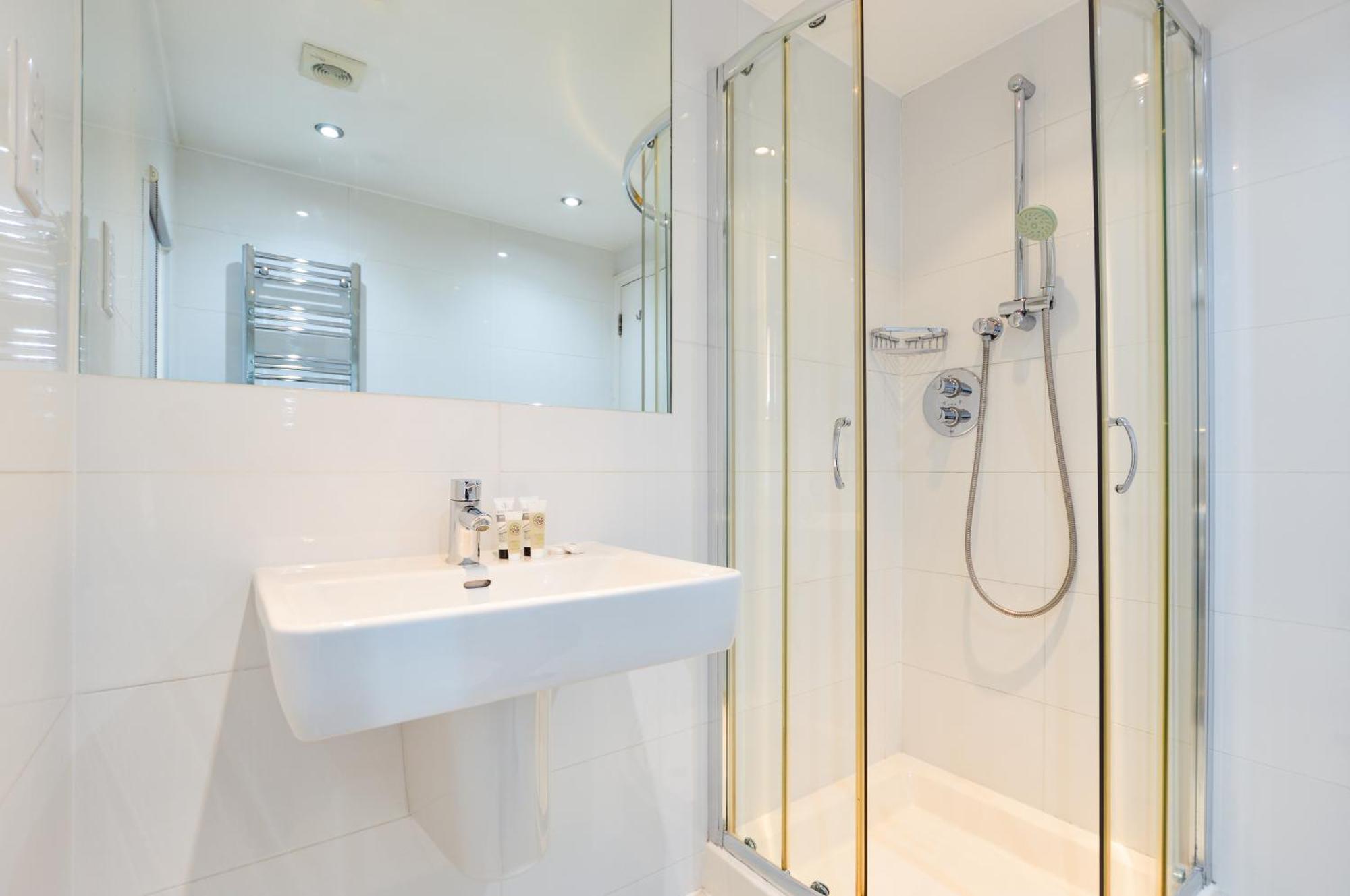 Paddington Serviced By Concept Apartment