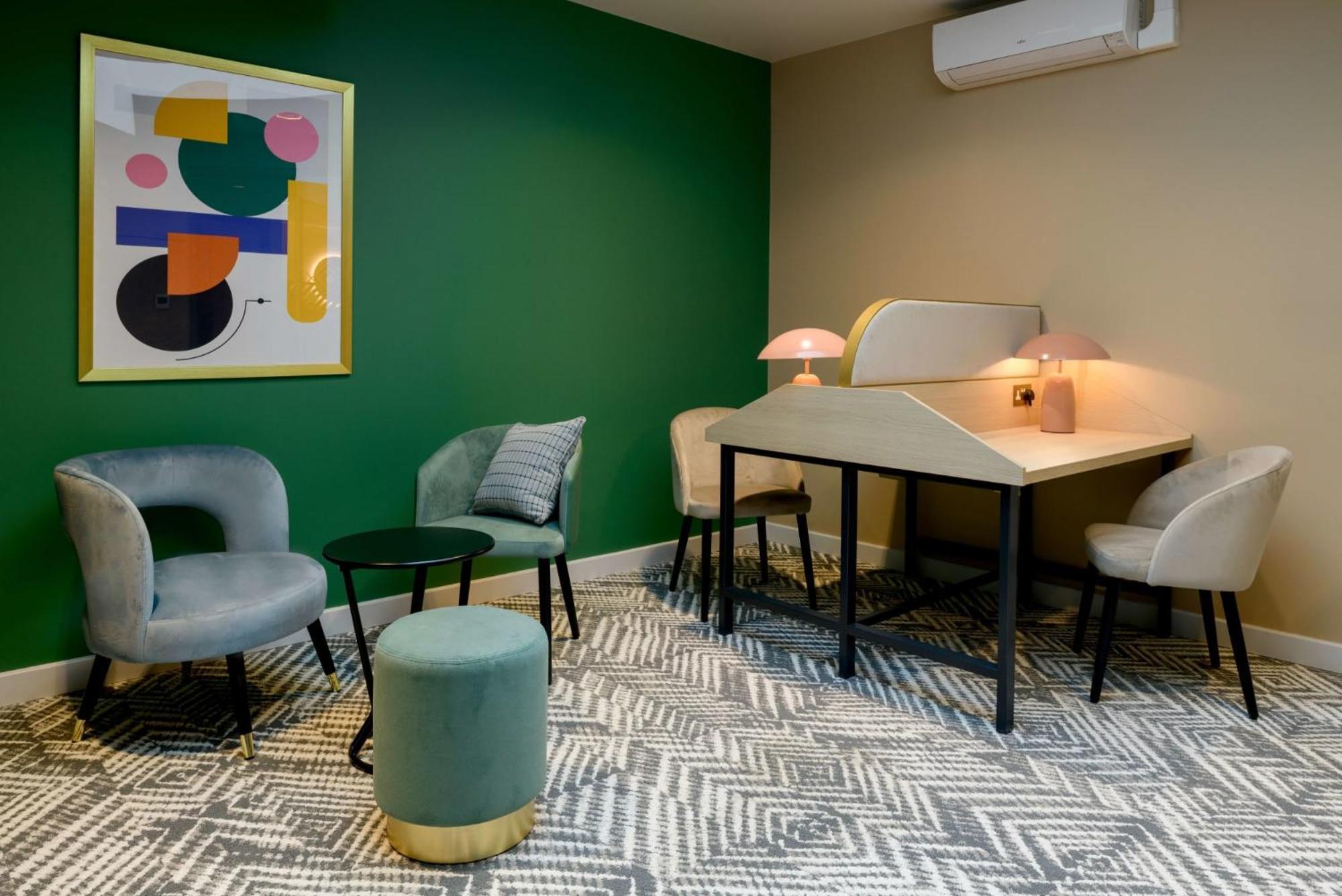 Cozy Living Ensuites In Trendy Wick Park Student London