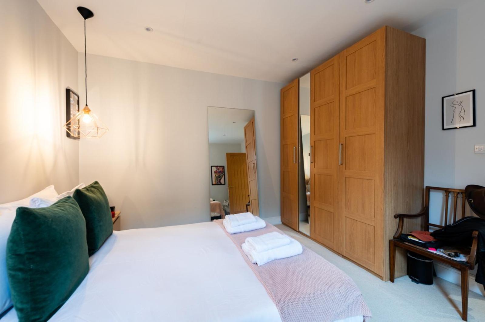 Apartment Gauden Road By Capital *