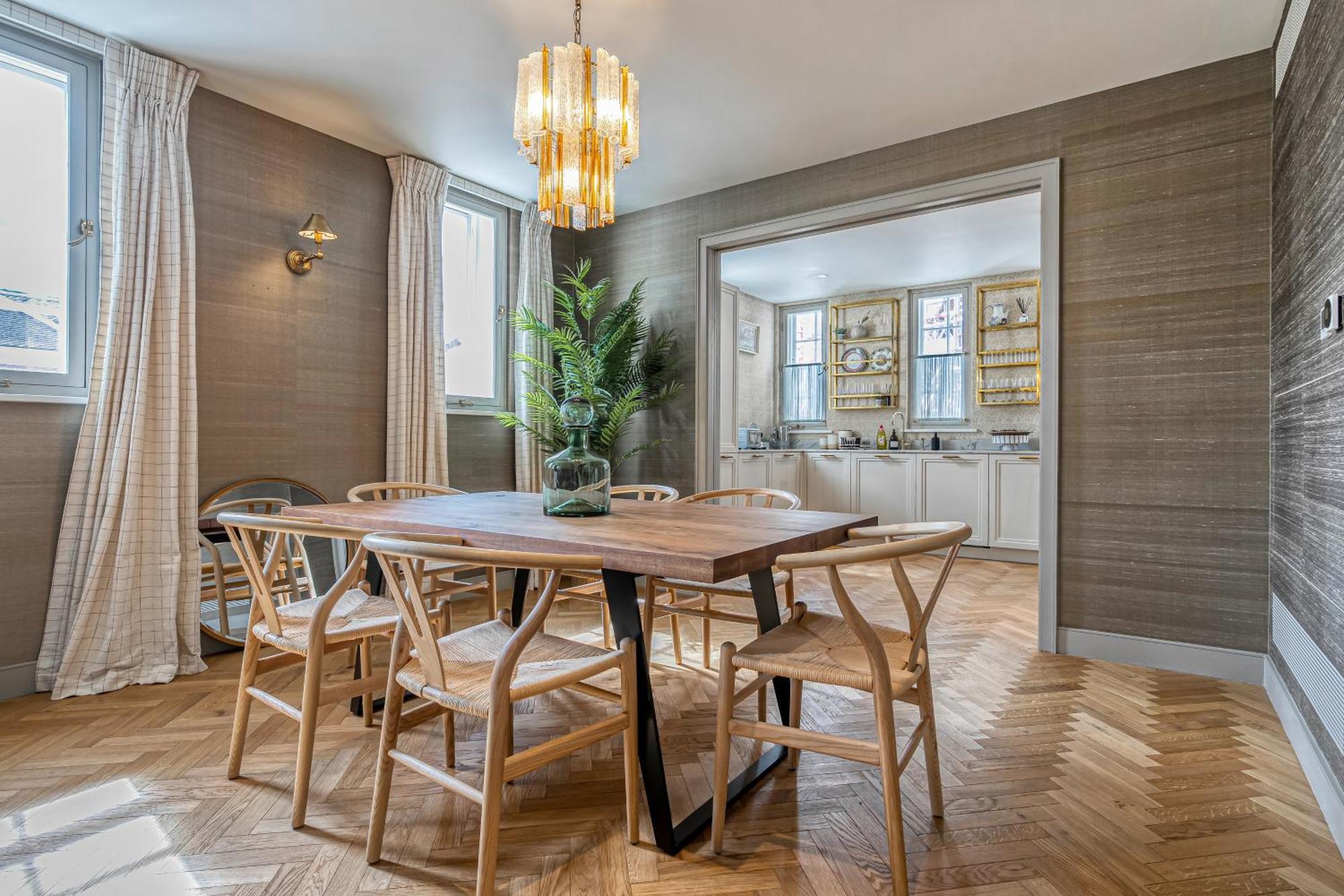 Luxury Flats Near Big Ben And Eye London