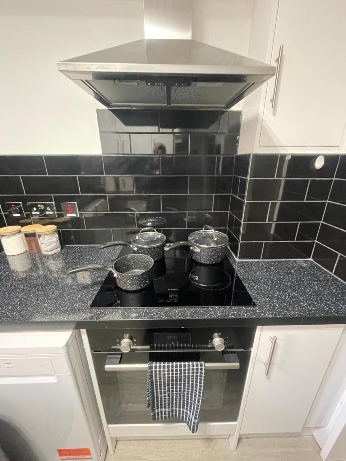 Apartamento Vibrant 2-Bedroom Flat With Elevator In Marylebone, Close To Hyde Park & Edgware Road Londres