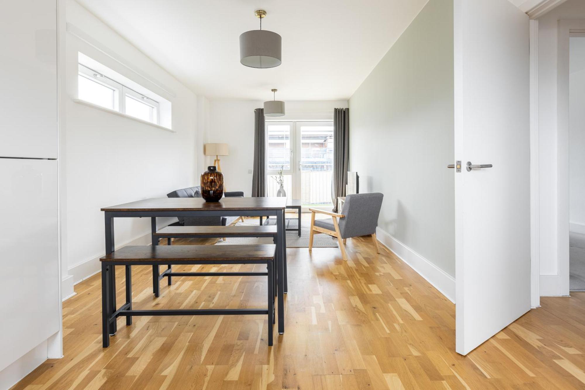The Bridge Apartment *