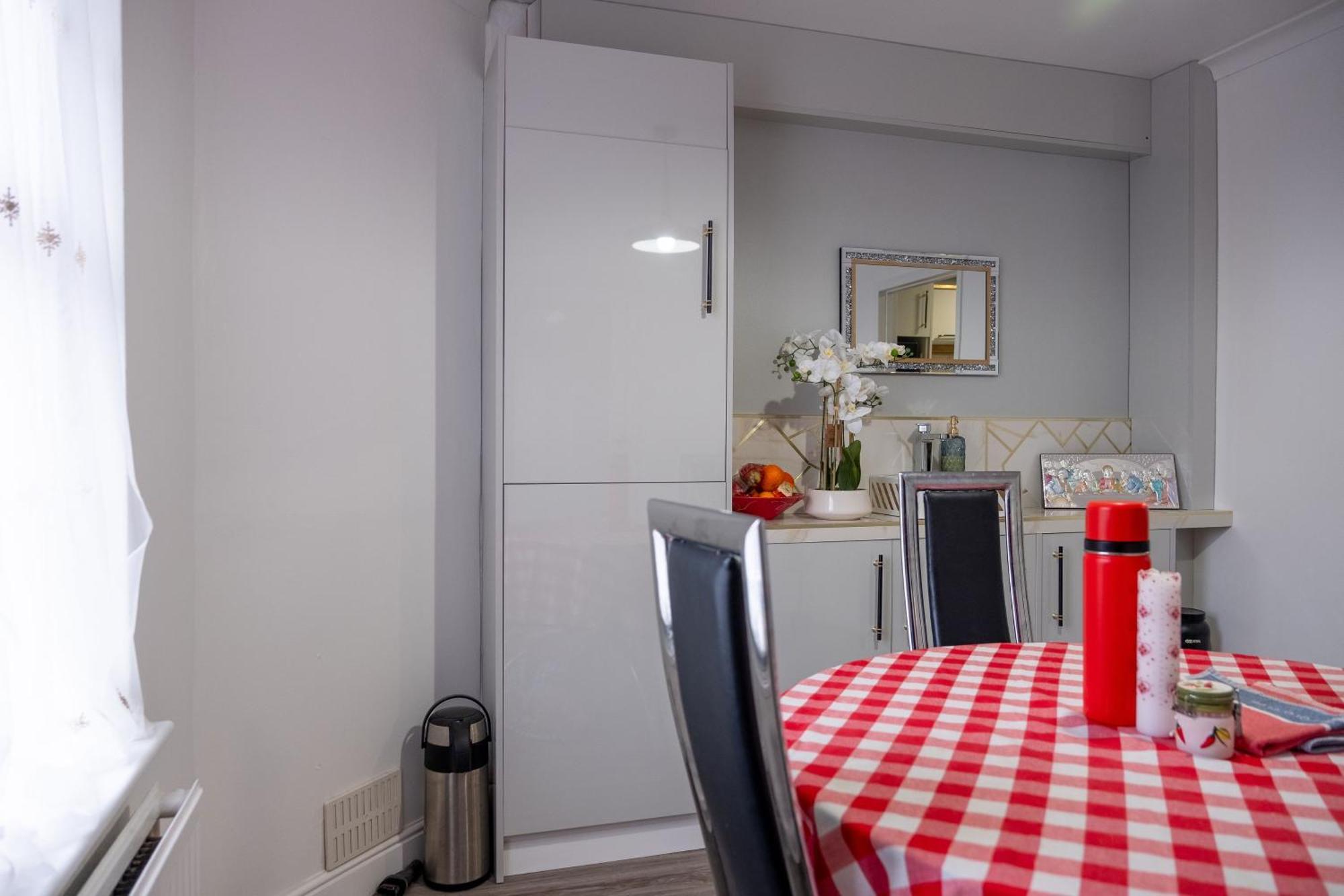 Spacious Double Bedroom In Shooters Hill Privatunterkunft London