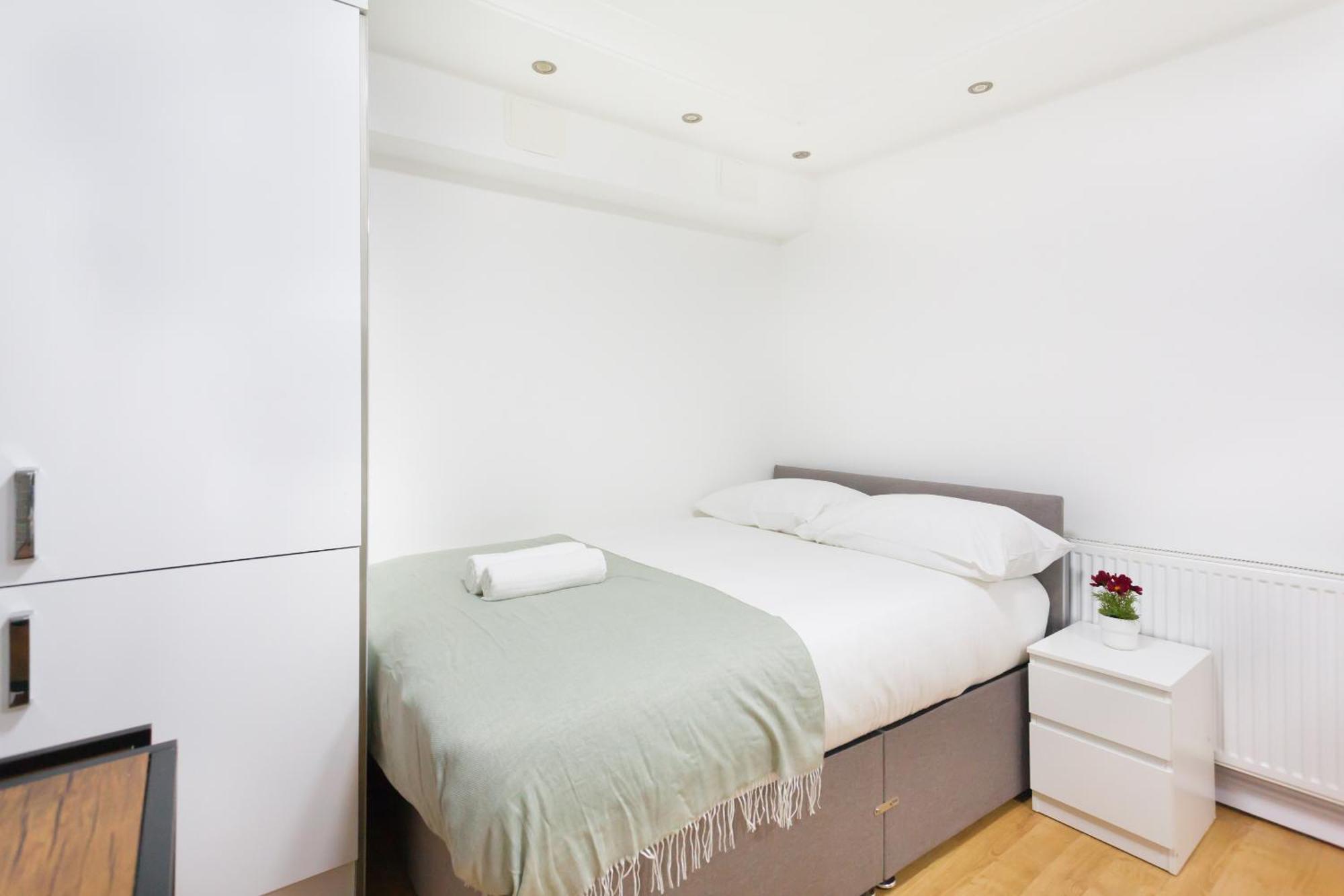 Eurostar Budget - Next To Kings Cross & Eurostar Train Station 3* London