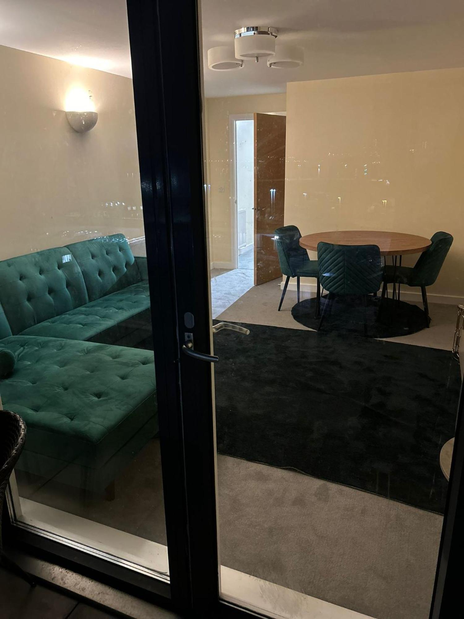 Homestay Luxury 2 Bedroom Around Lcy Airport *