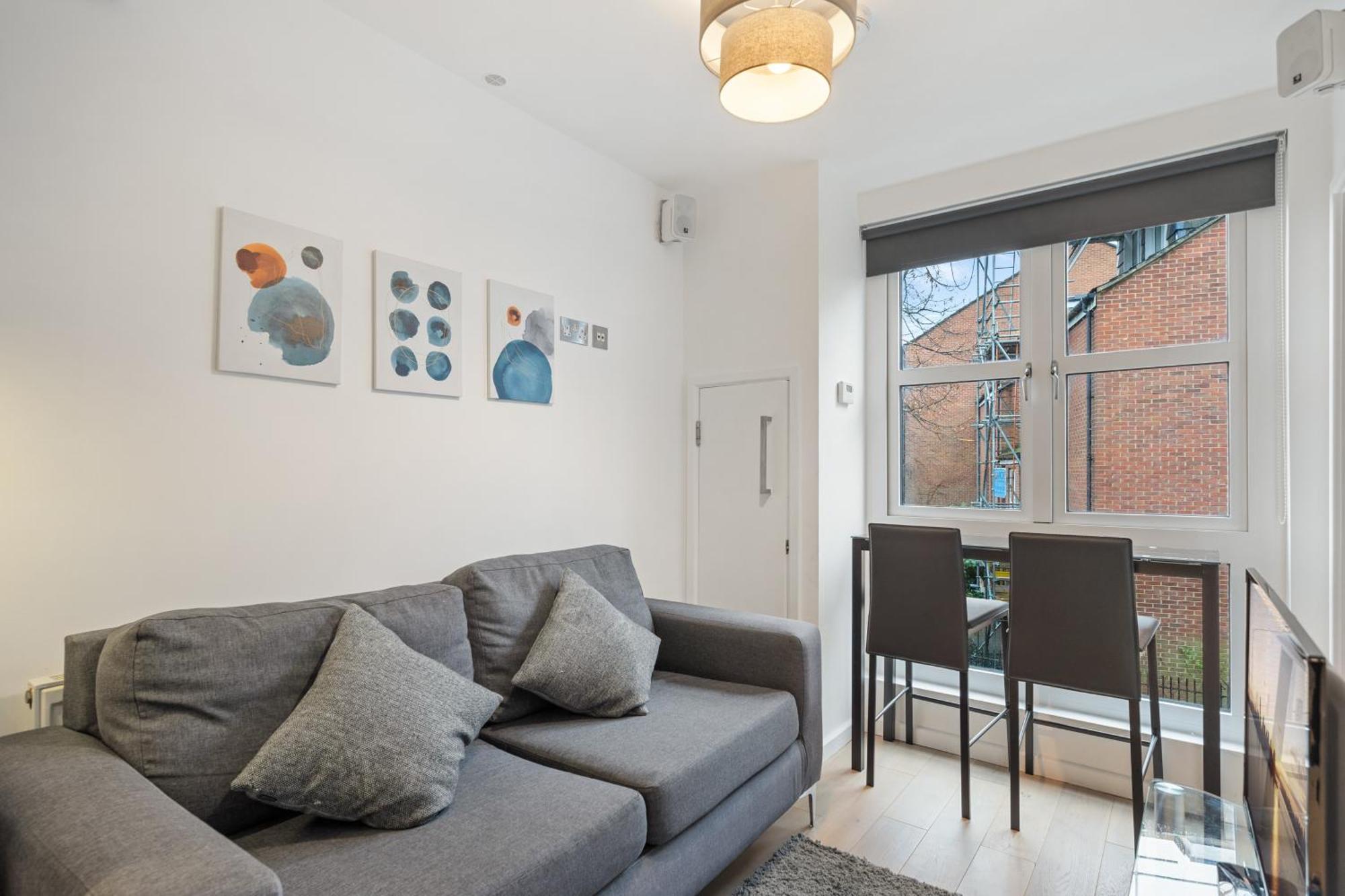 Modern 1 Bed Camden Apartment *