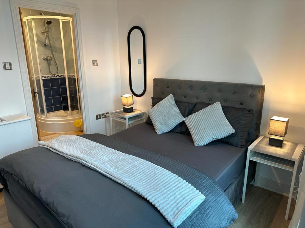 Cosy Views * London