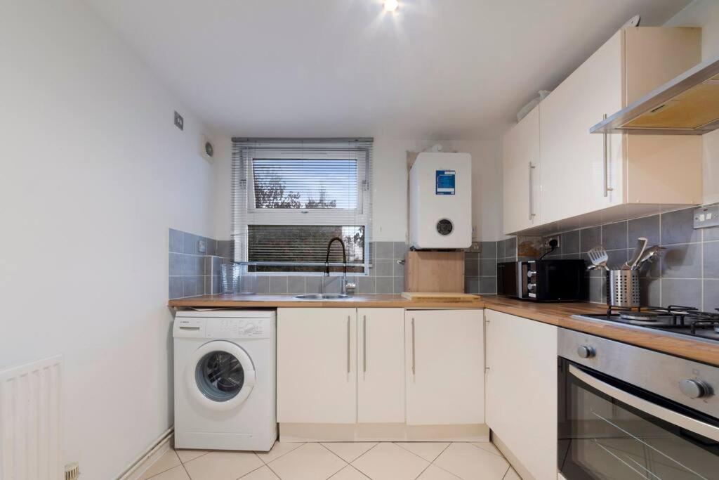 Stunning 1-bed Flat In 20 Mins From London