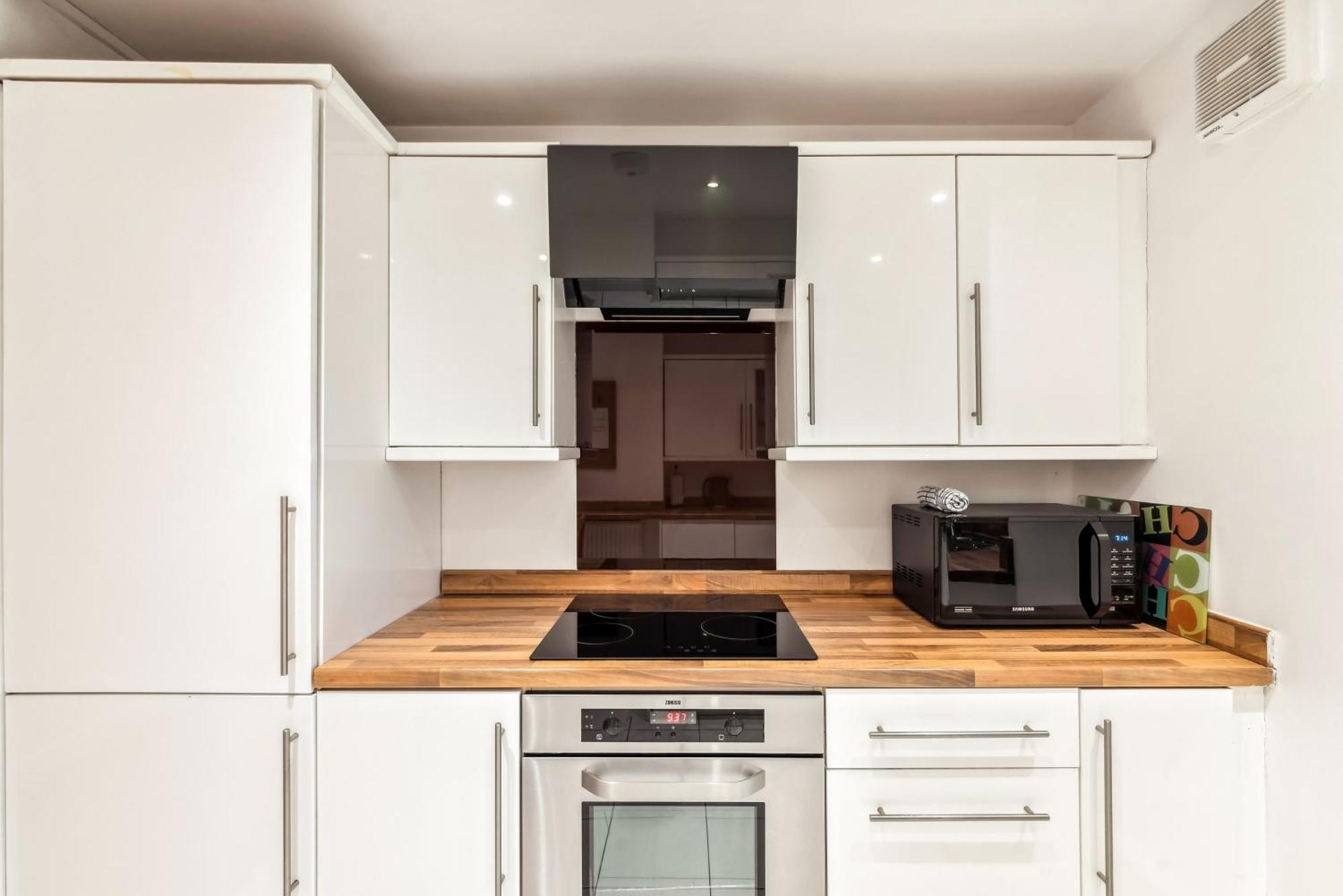 Spacious Ground Floor - Fab Location Apartamento *