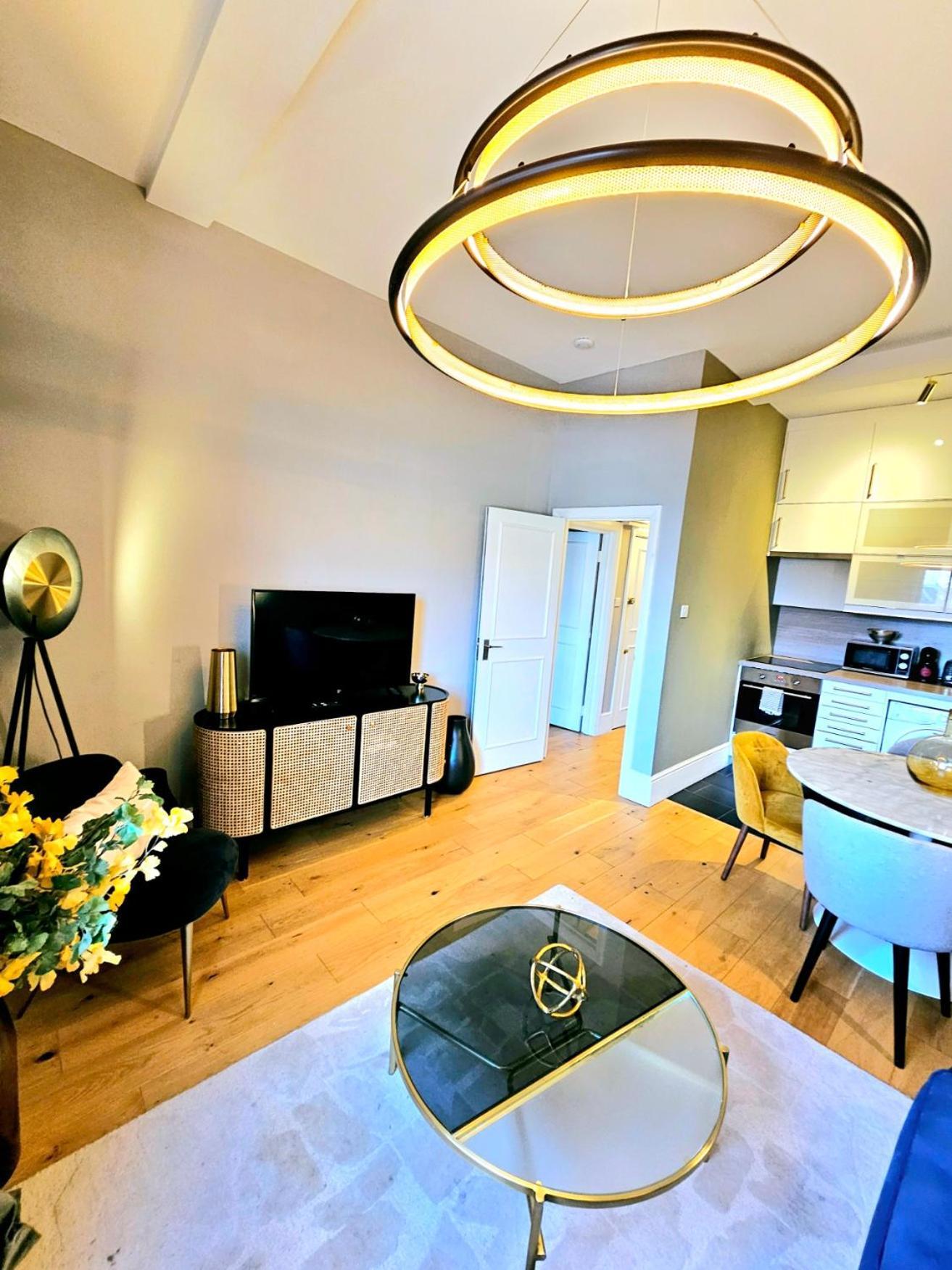 Apartment Gorgeous Hyde Park With Elevator Access By Tube Metro Stations *