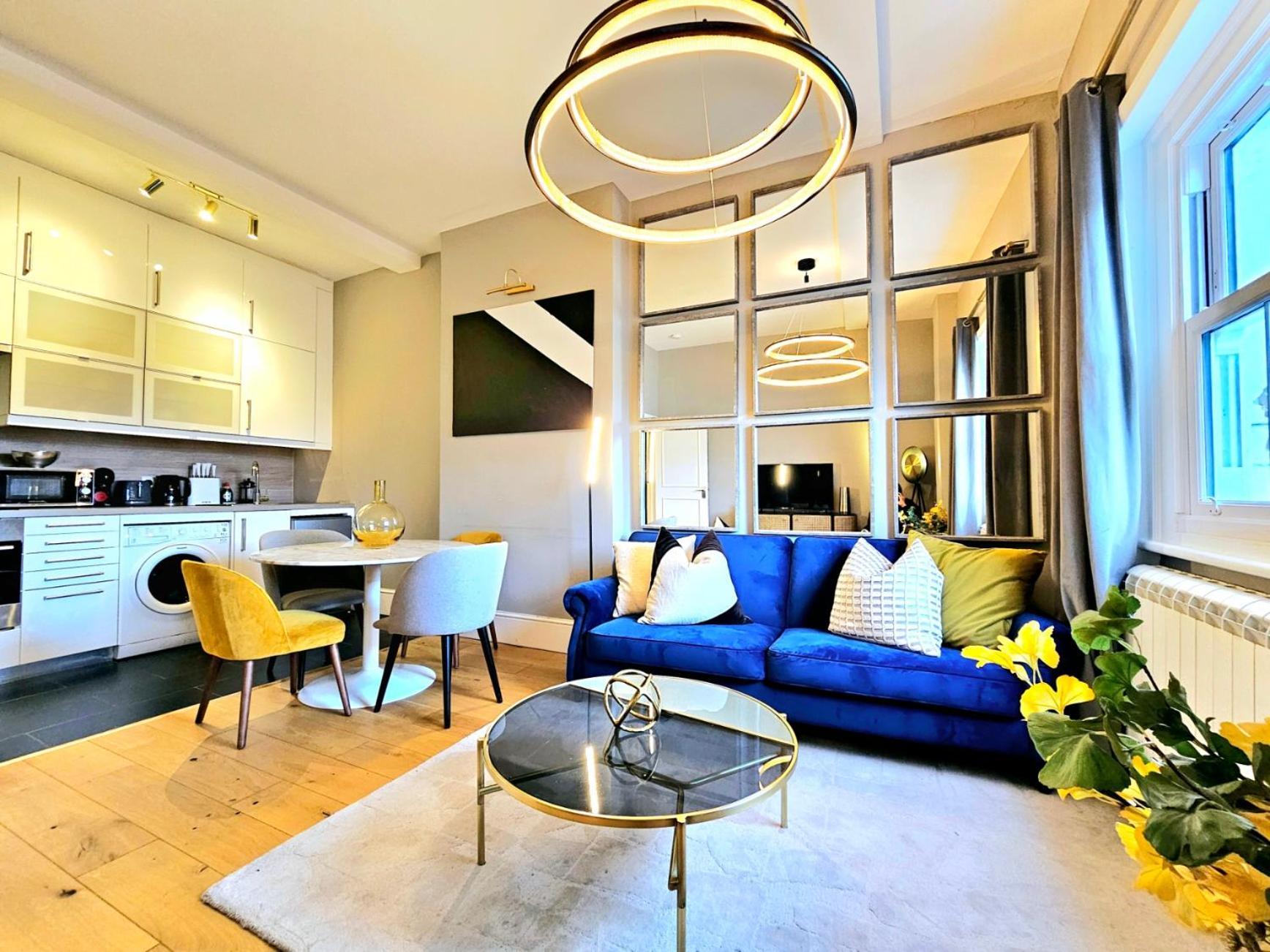 Gorgeous Hyde Park With Elevator Access By Tube Metro Stations Apartment