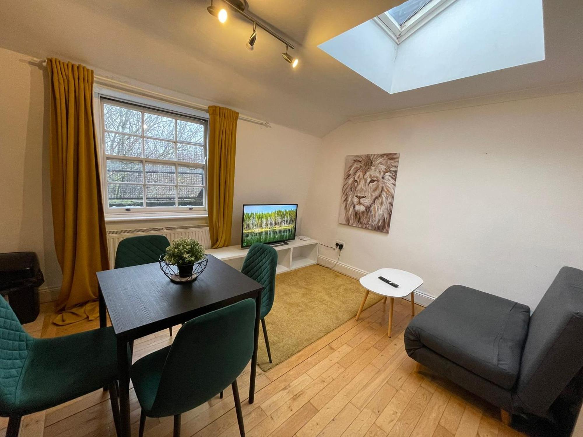 Apartment The Islington Hub