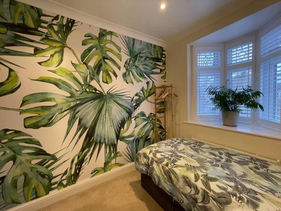 Luxury 4 Bed 2 Bath House With Garden Near Wimbledon Casa de férias *