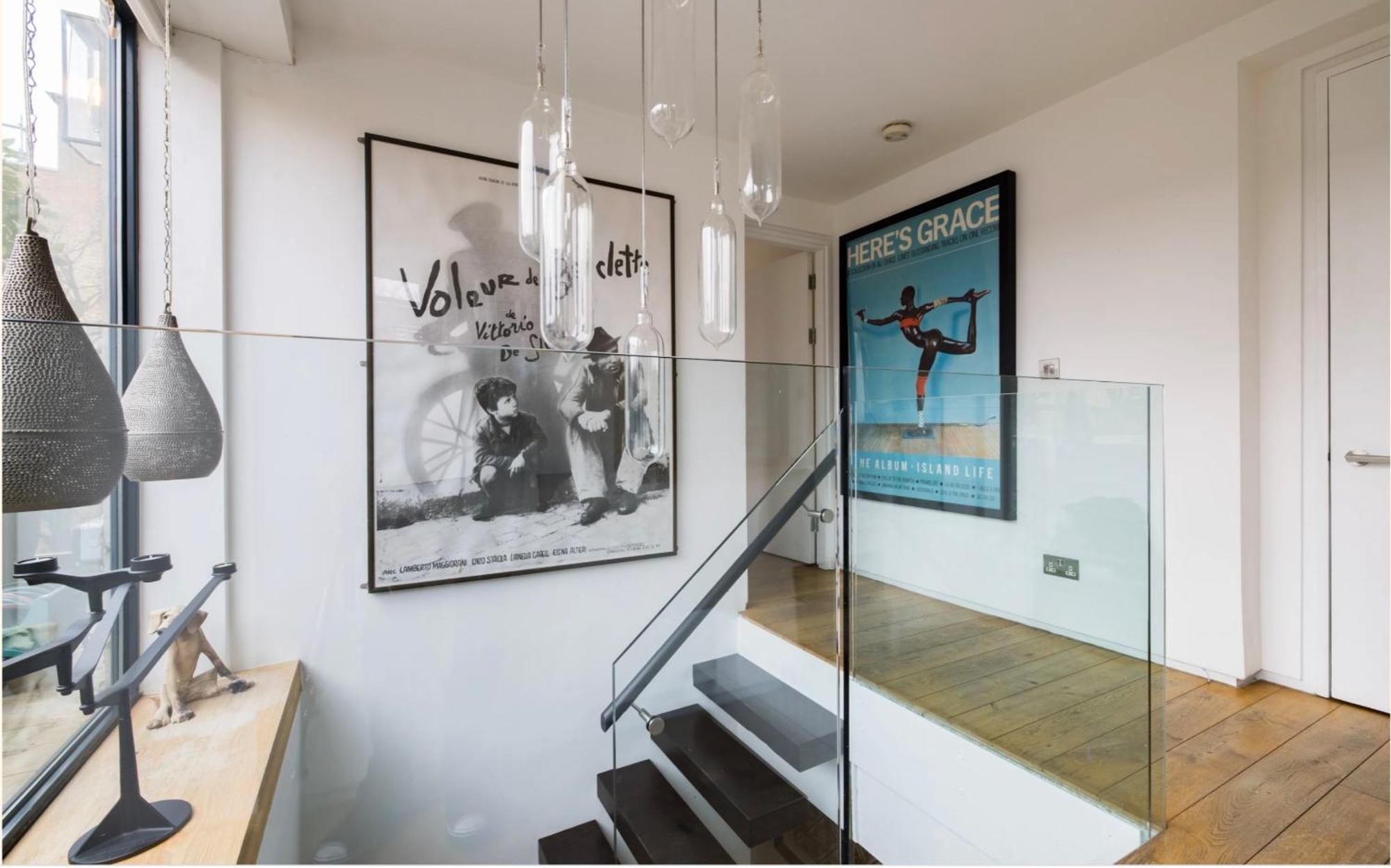 Apartment Stunning 3 Bedroom, 3 Bathroom Duplex With Terrace *