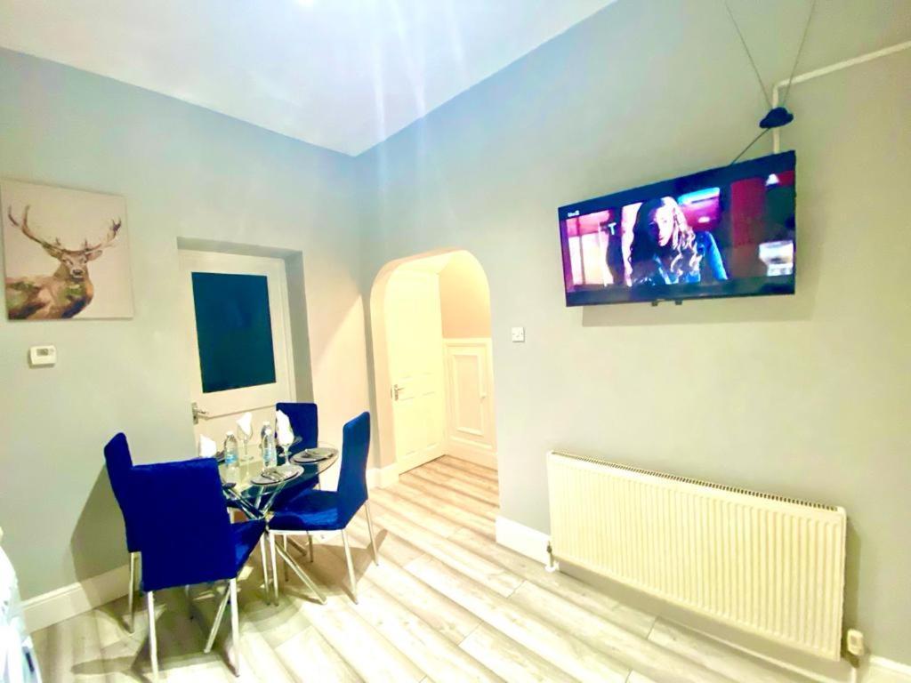 One Bedroom Ground Floor Flat In * London