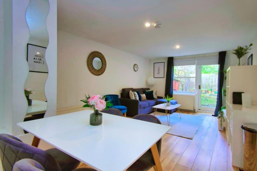 Two Bed House Near Kings Cross