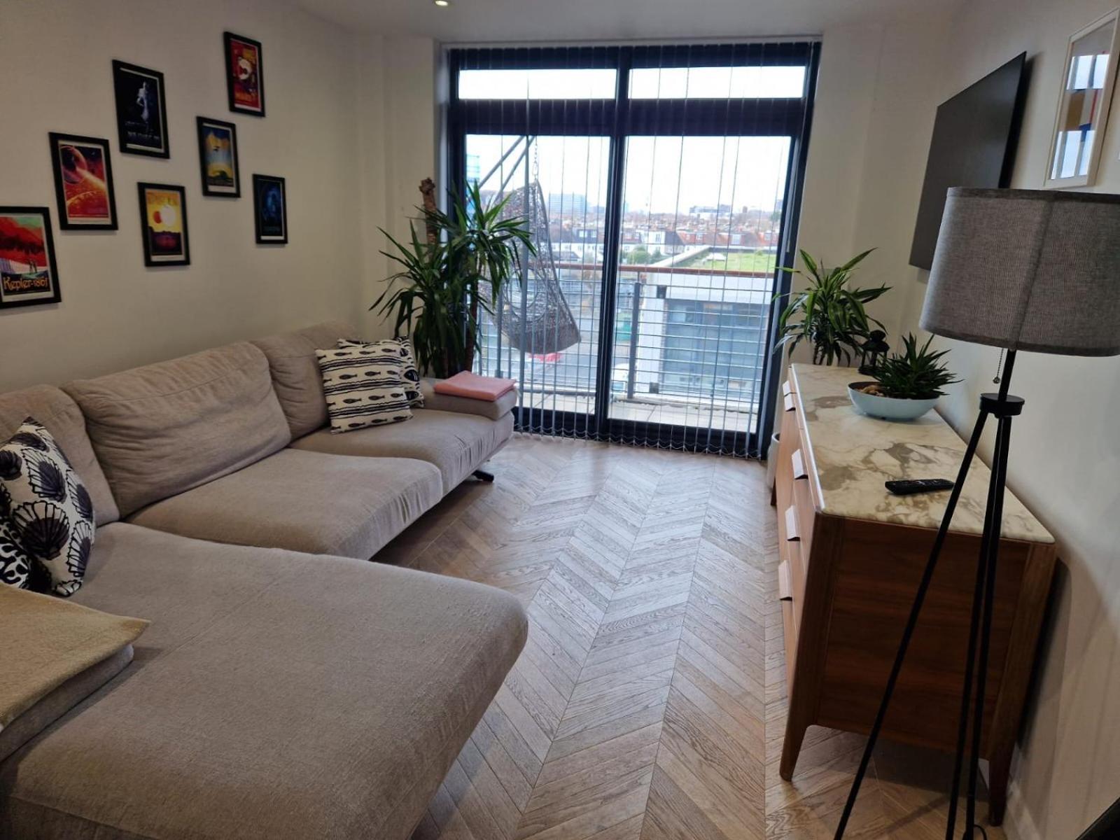 Apartamento Cosy 1 Bedroom With Balcony Near Chiswick Londres