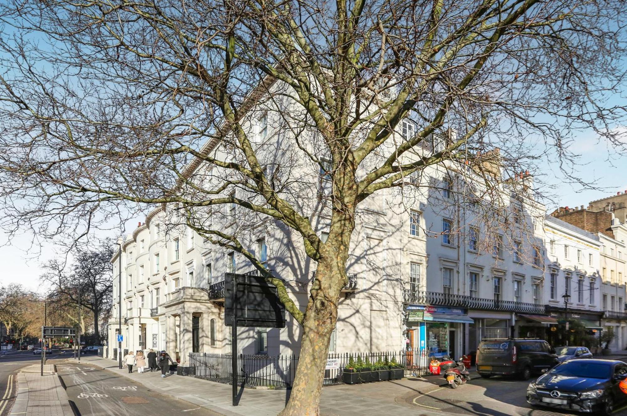 Beiroom Hyde Park Apartment London