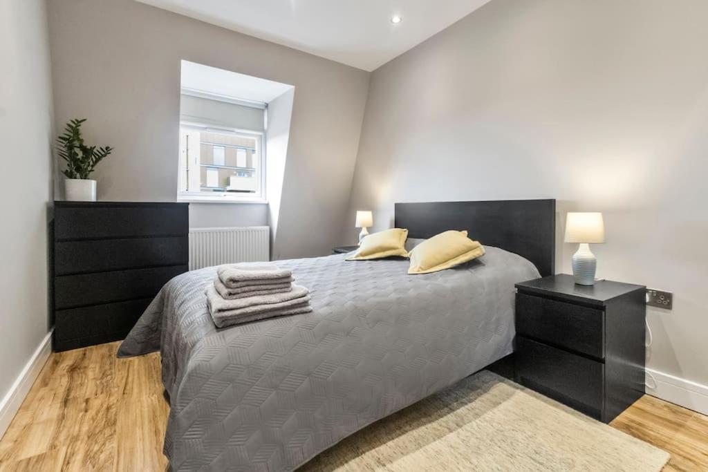 2 Bedroom Flat, Wembley Stadium * London