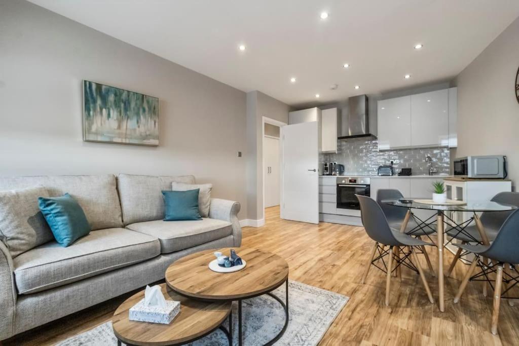 Apartment 2 Bedroom Flat, Wembley Stadium London