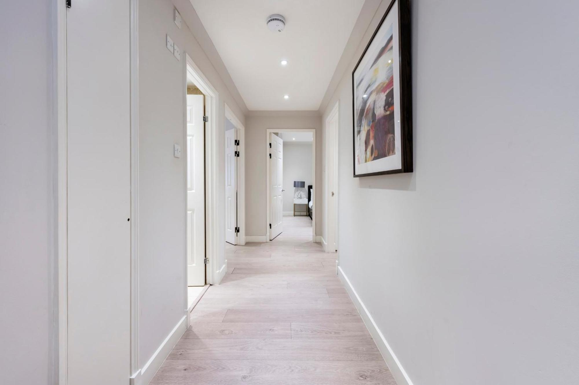 Stunning 2-bedroom-hosted By Sweetstay Apartment