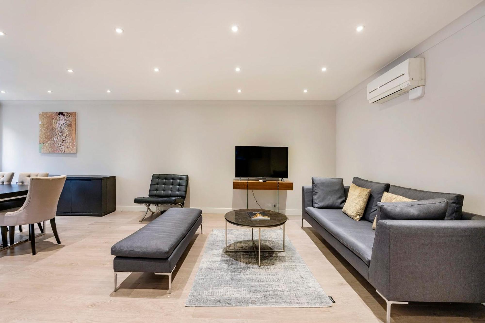 Beautiful 2-bed Flat-hosted By Sweetstay * London